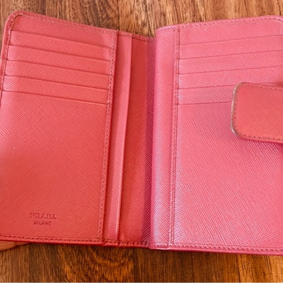 Prada Pink Wallet gold hardware - Picture 9 of 14